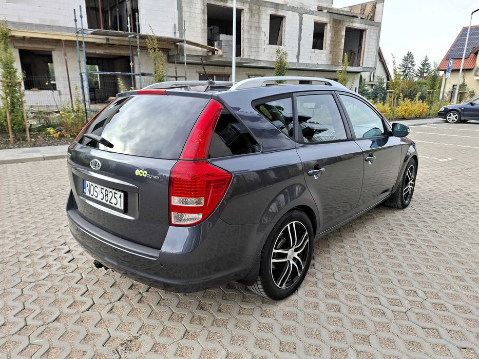 KIA Ceed 1,6  w pełni sprawna