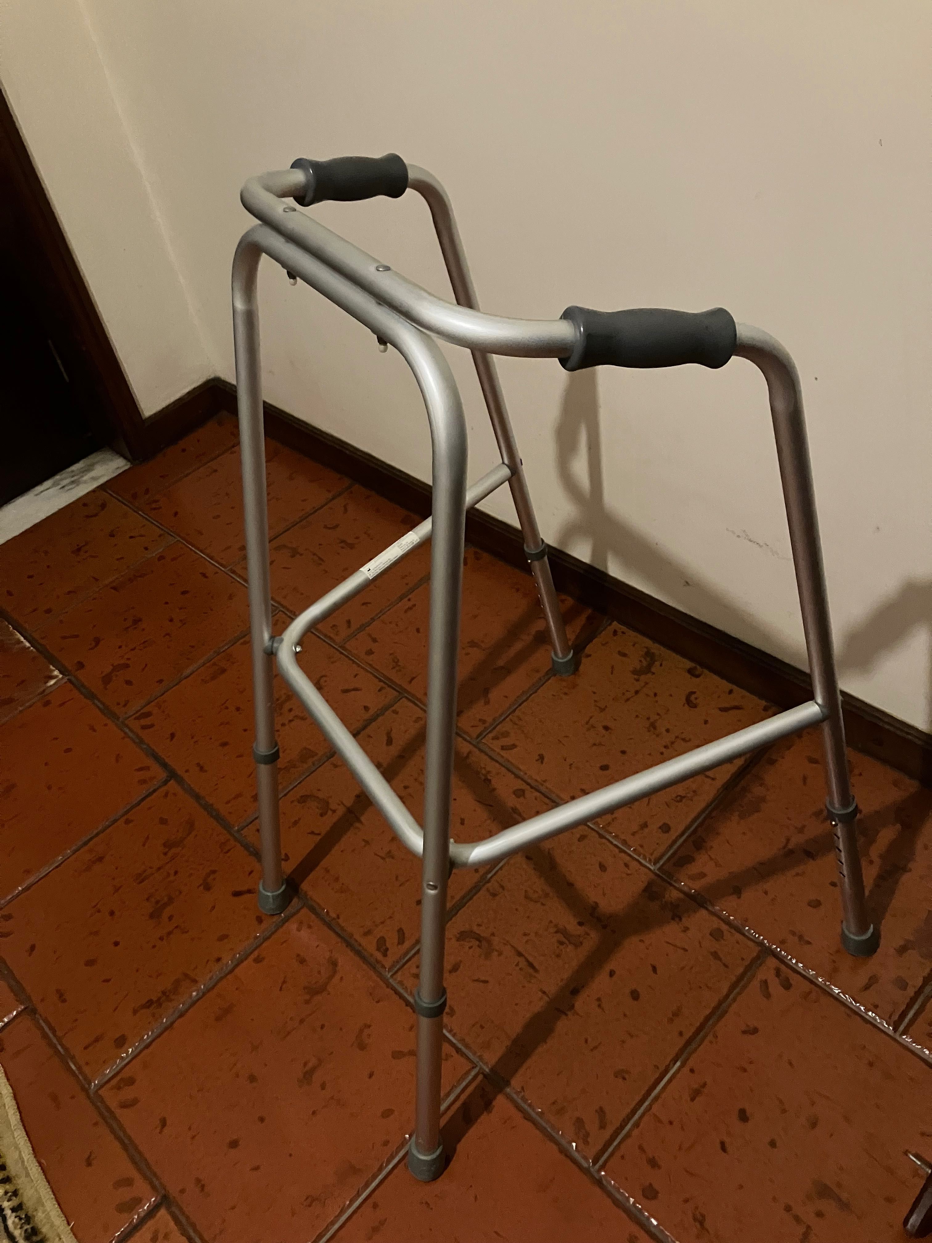 Andarilho (Extremamente leve feito de alumínio)