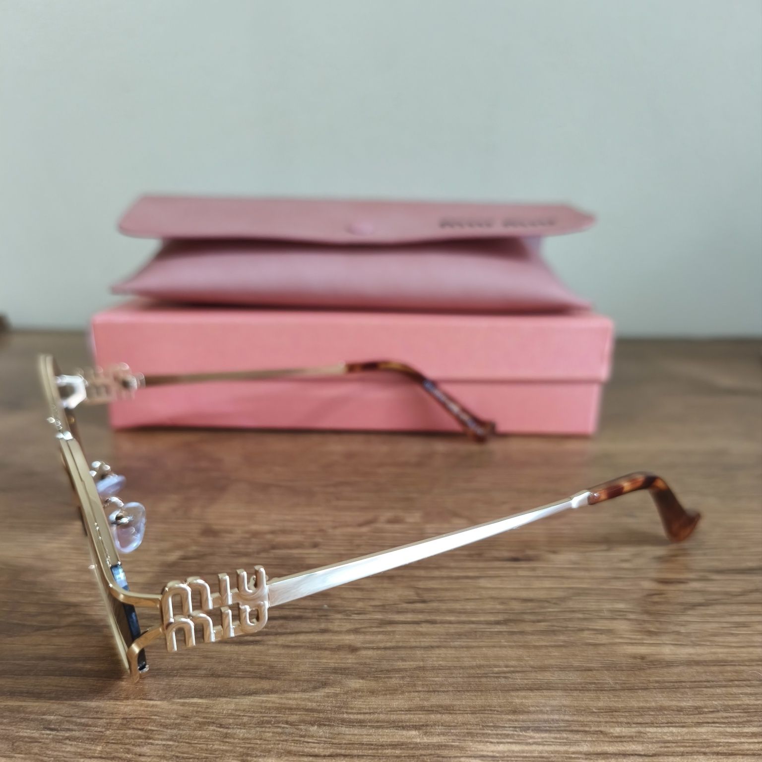 Óculos de sol Miu Miu