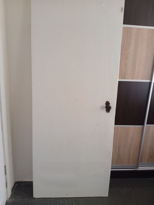 Продам дерев'яні двері