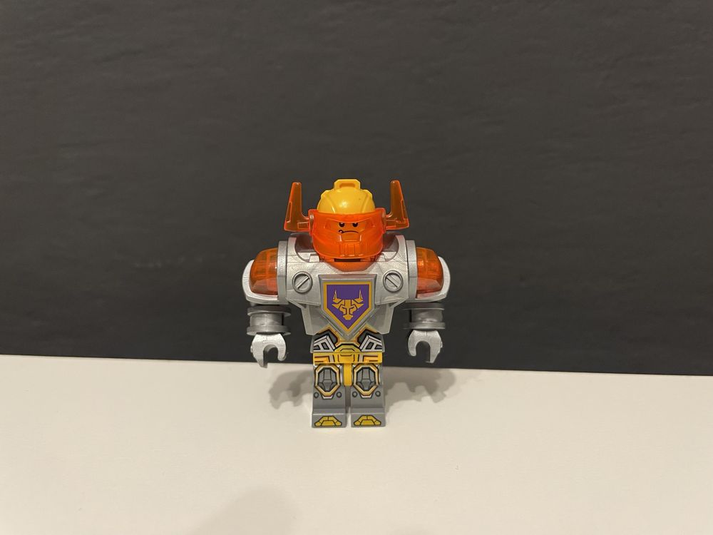 Lego Axl nex069