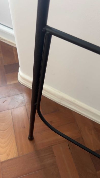 Escada Preta WC Casa Shops