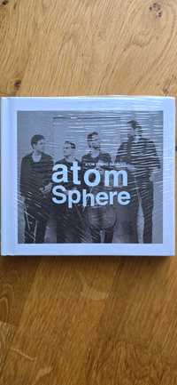 Atom String Quartet, Atmosphere