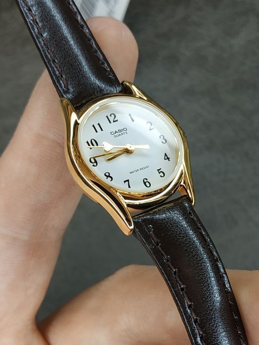 Годинник  Casio LTP-1094Q-7B5H Оригінал Гарантія Часы