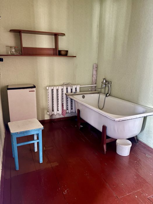 Продається затишний будинок в смт Рокитне житловий стан