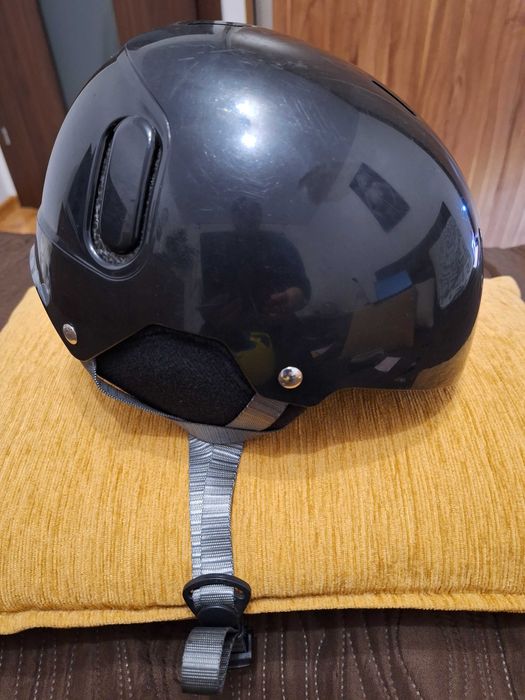 Kask narciarski dziecięcy