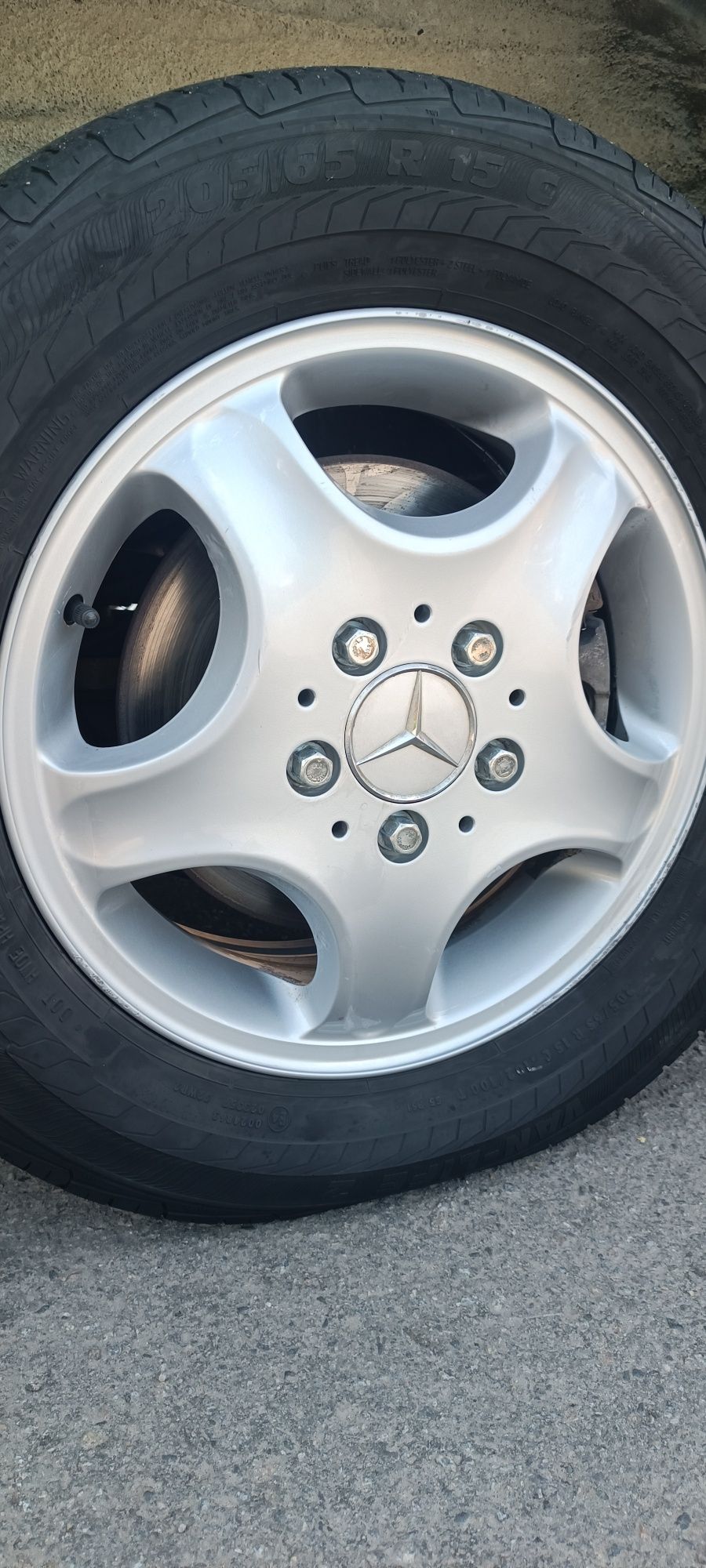 Продам диски 5/112 r15 можна і з резиною.