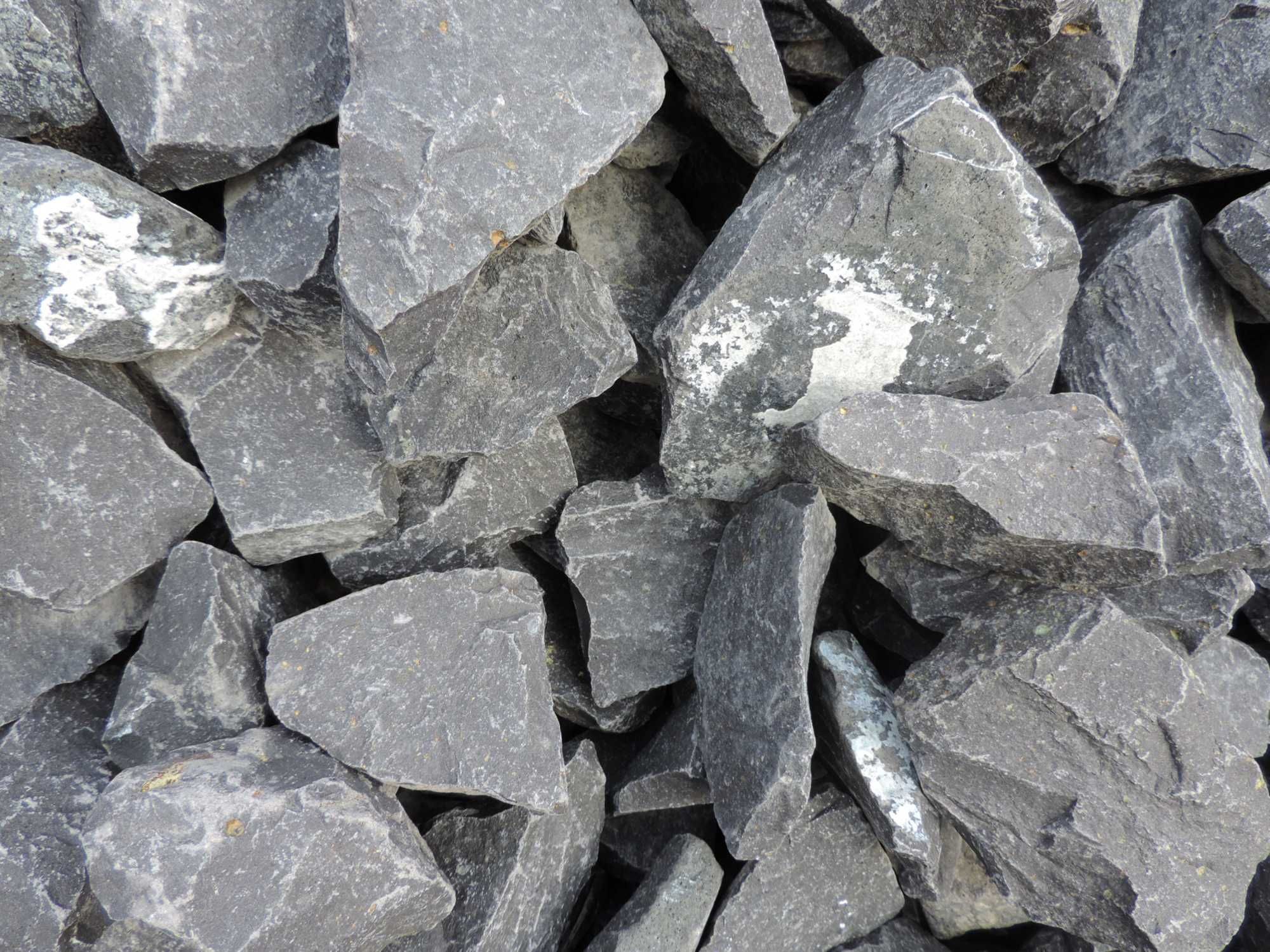 Bazaltowy Kamień Czarny 40-120 mm do Gabionu Grys Granitowy Marianna