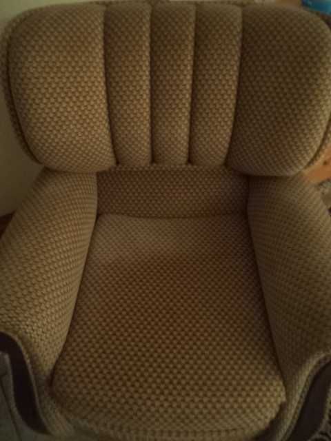 Vendo Sofá-Cama + Poltronas... Desde 75€