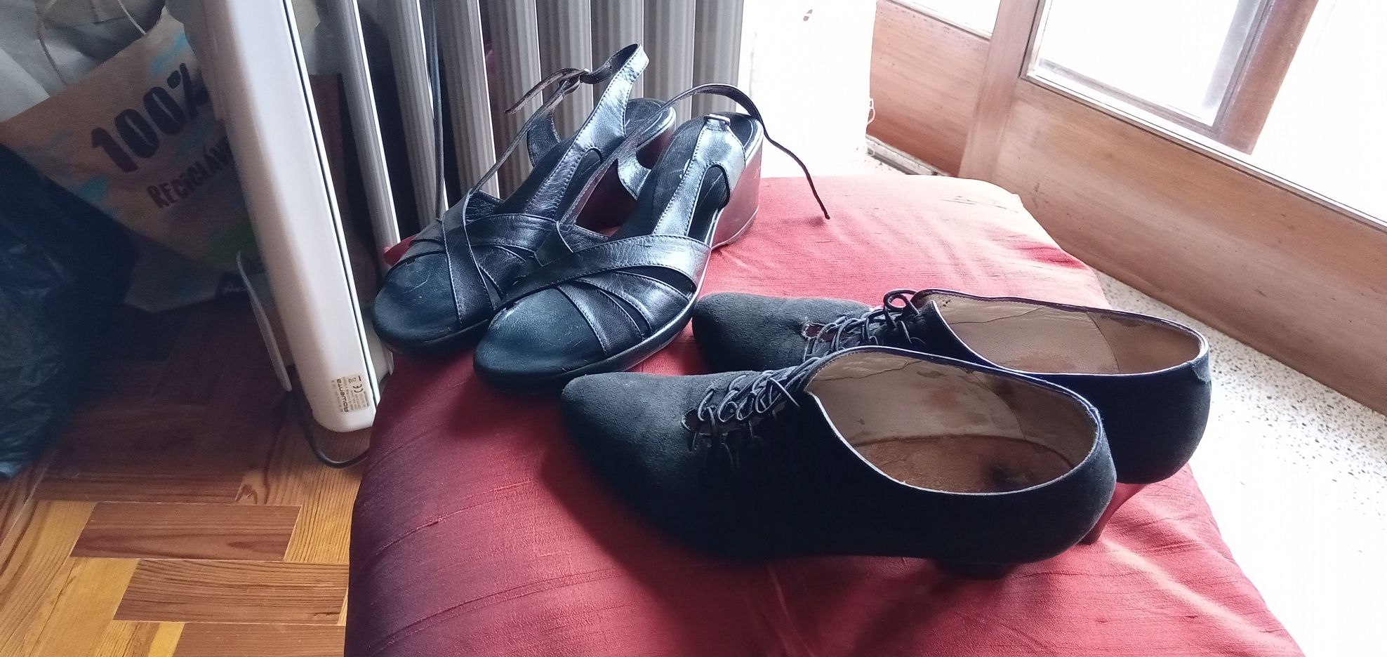 Sapatos Vintage vieram do passado ainda Glamour calçar certo?desde3E.