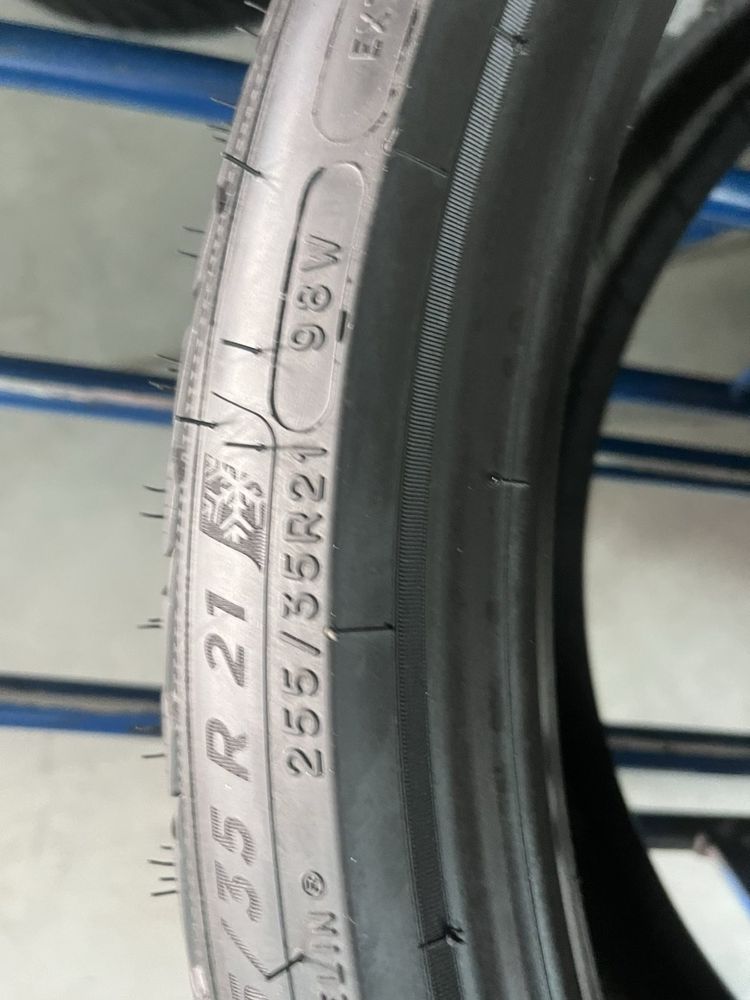 255/35/21 R21 Michelin Pilot Alpin 5 4шт нові зима