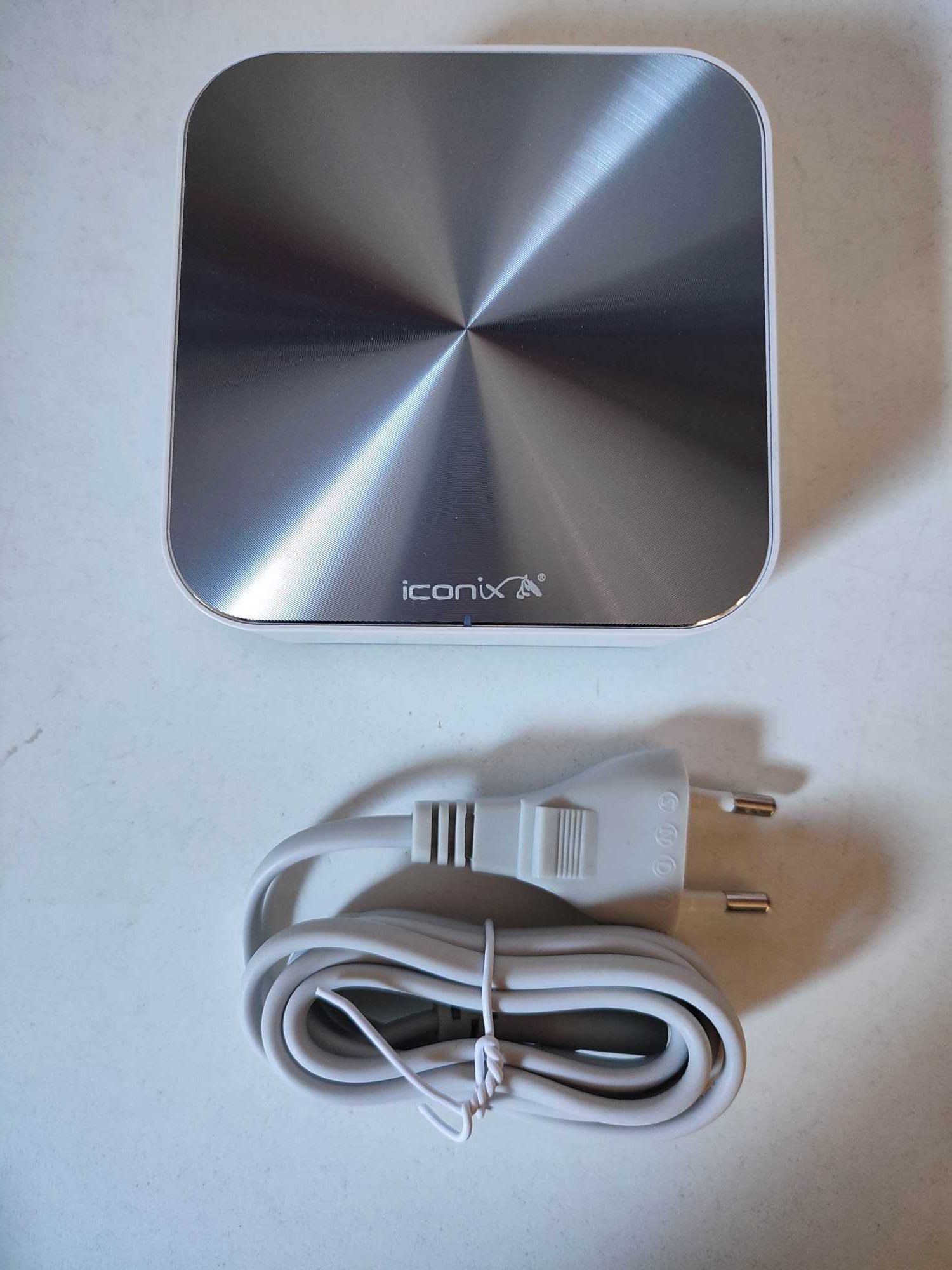 Estação de Carregamento USB