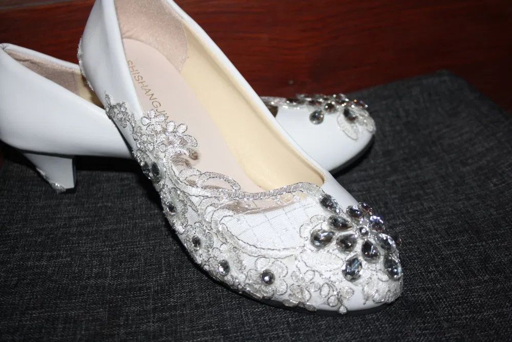 Свадебные туфли дизайнерские на устойчивом каблуке