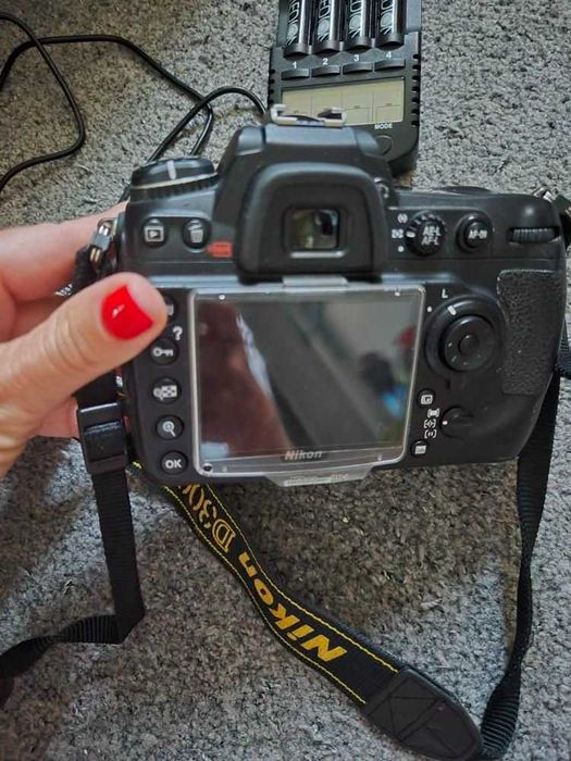 Камера Nikon D300s