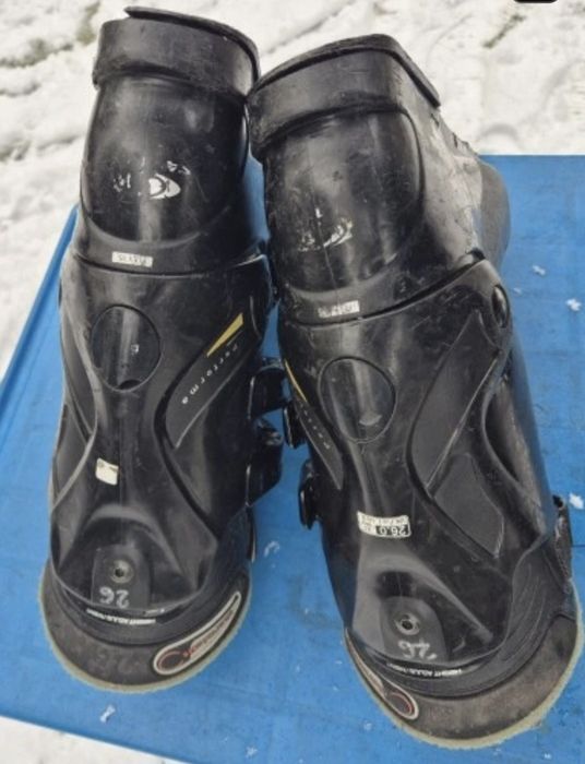 Buty narciarskie Salomon, rozmiar buta 40, długość skorupy 307mm, dług