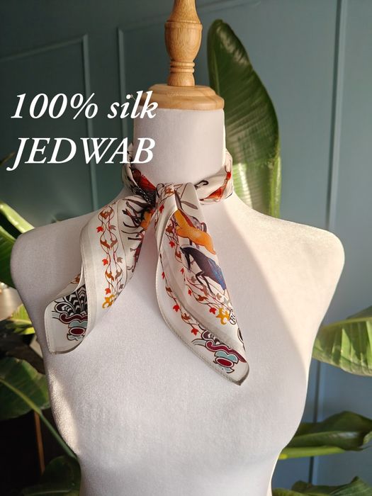 Apaszka jedwabna 100% silk konie koniki