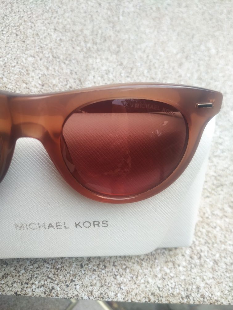 Сонцезахисні окуляри Michel Kors