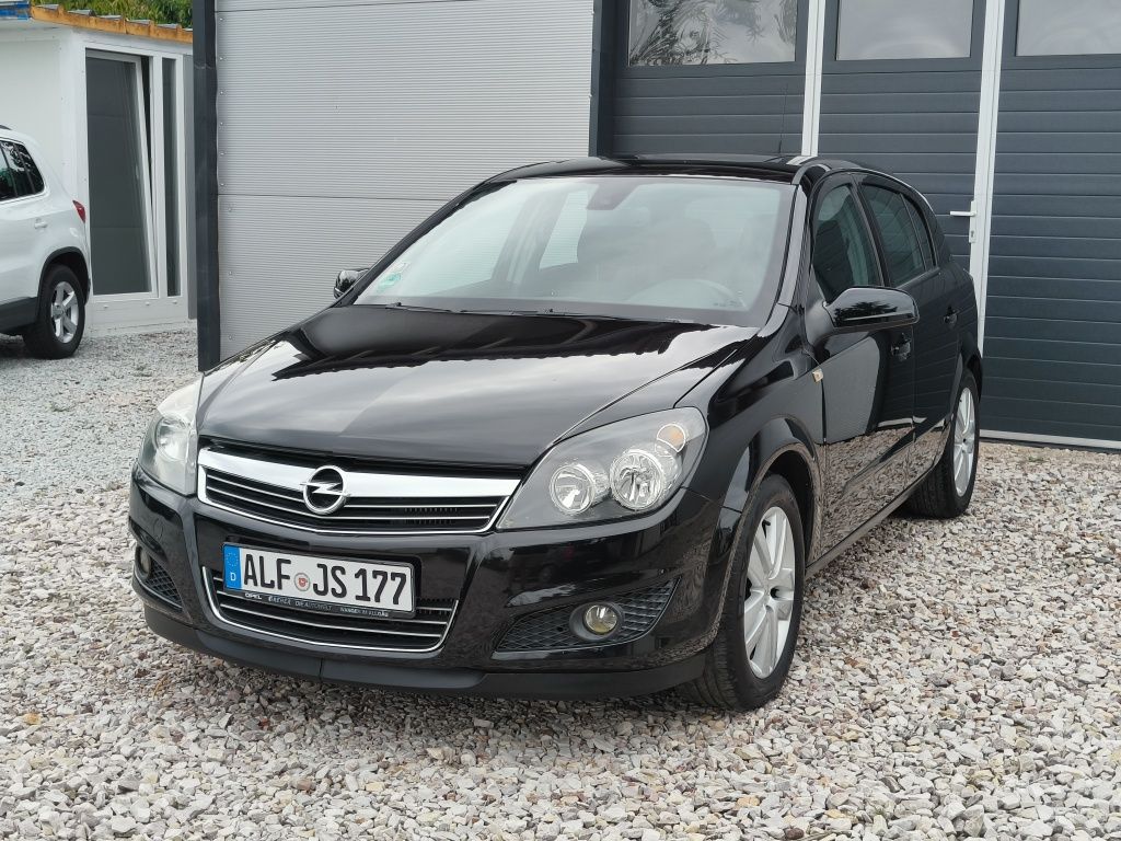 OPEL ASTRA • 1.9 CDTI • Panorama • Czujniki Parkowania • Tempomat