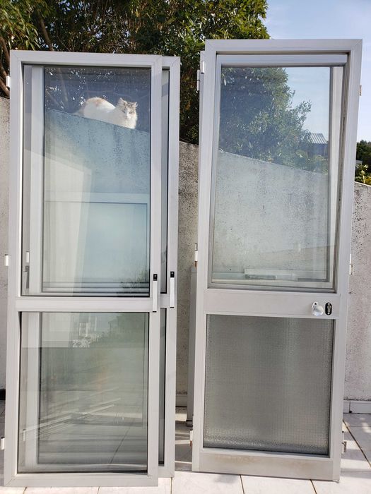 3 Portas + 2 janelas de alumínio simples [usadas]