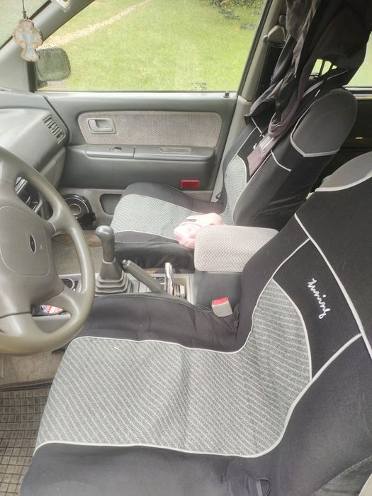 Продам Мицубиси Спейс Рунер