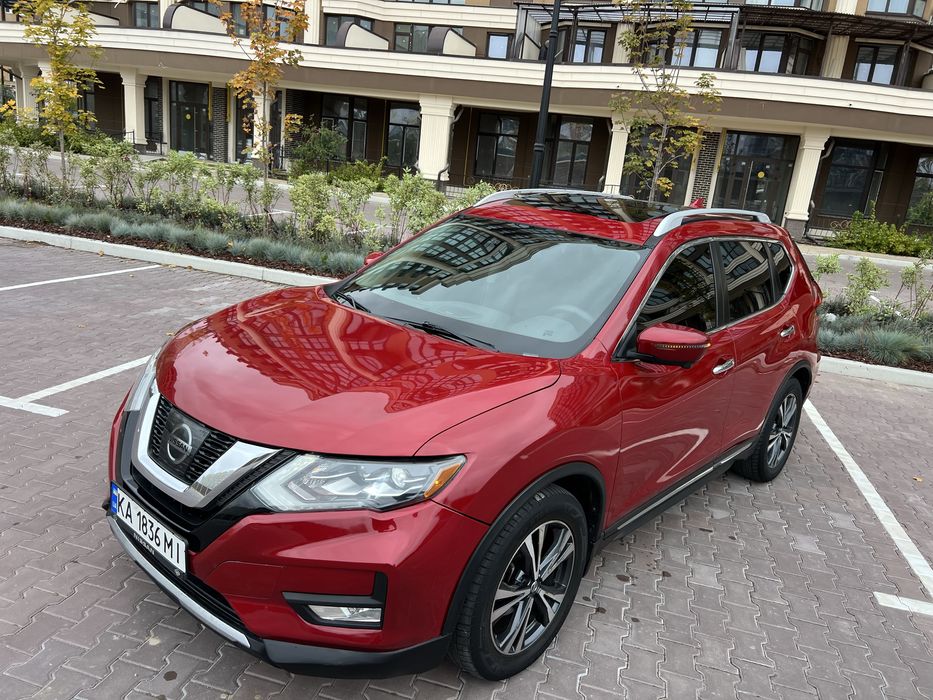 Nissan Rogue SL газ / бензин , максимальна комплектація