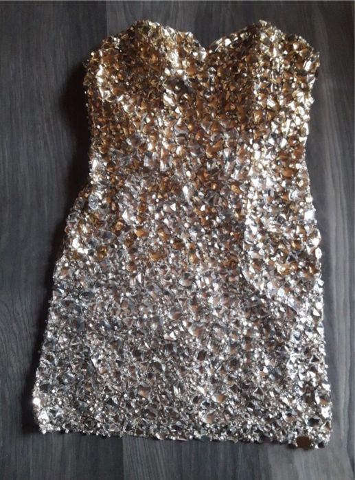 Фирменное платье  MIU MIU продам срочто !