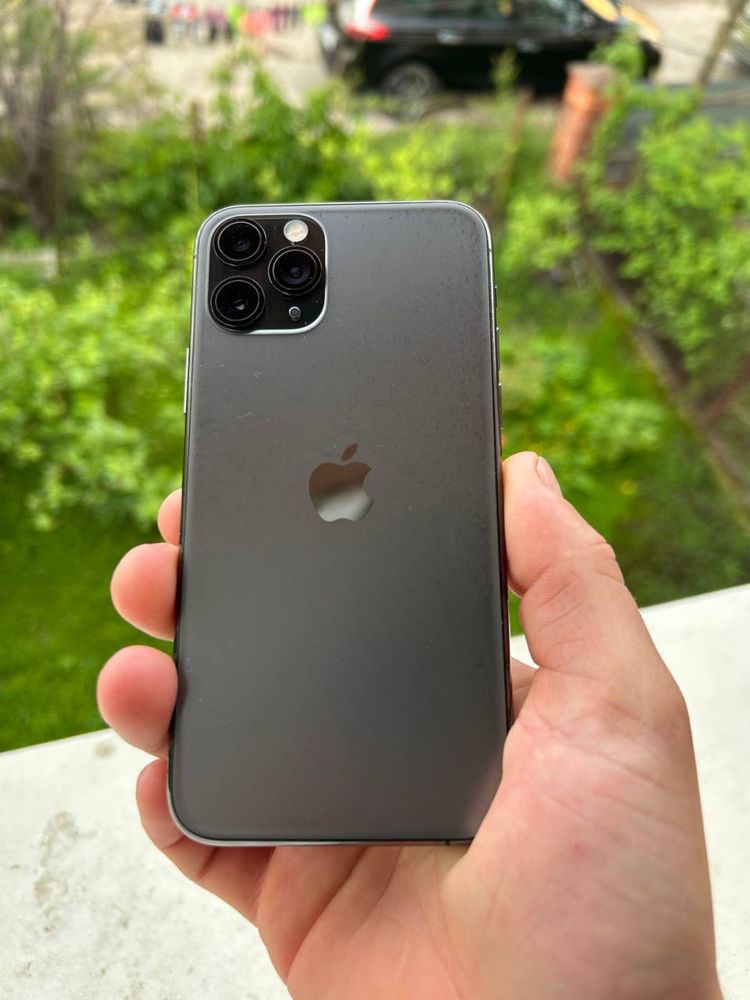 Iphone 11 pro в дуже хорошому стані