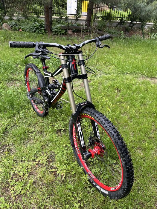 Specialized status 1