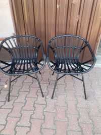 Dwa krzesla ratanowe ogrodowe