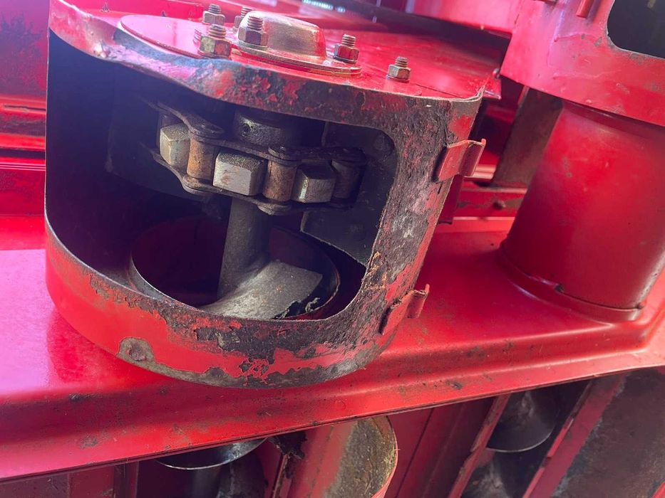 Продам комбайн Массей фергюсон 240