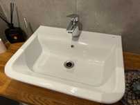 Umywalka Roca + bateria Hansgrohe