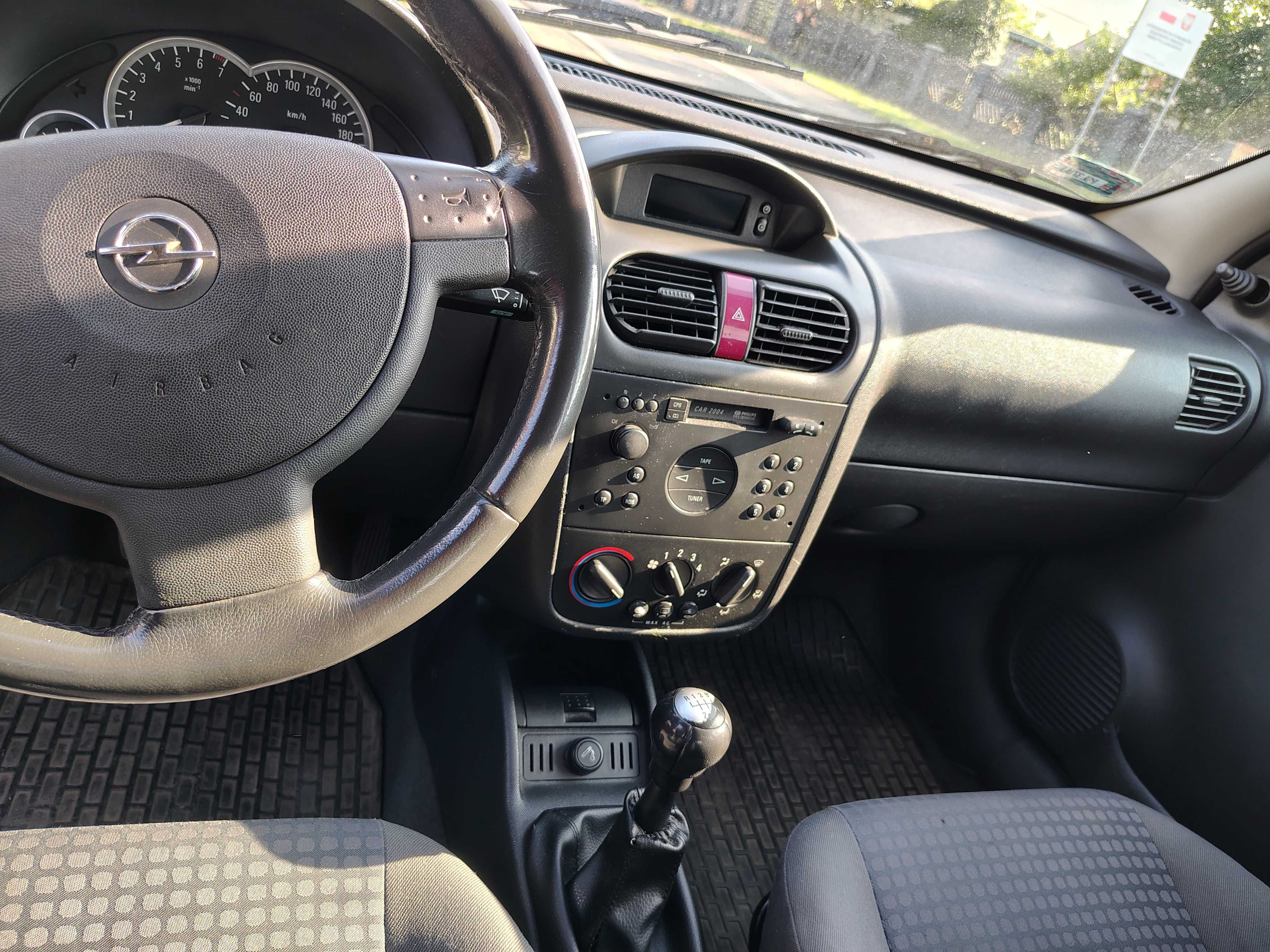 Opel corsa c 2003