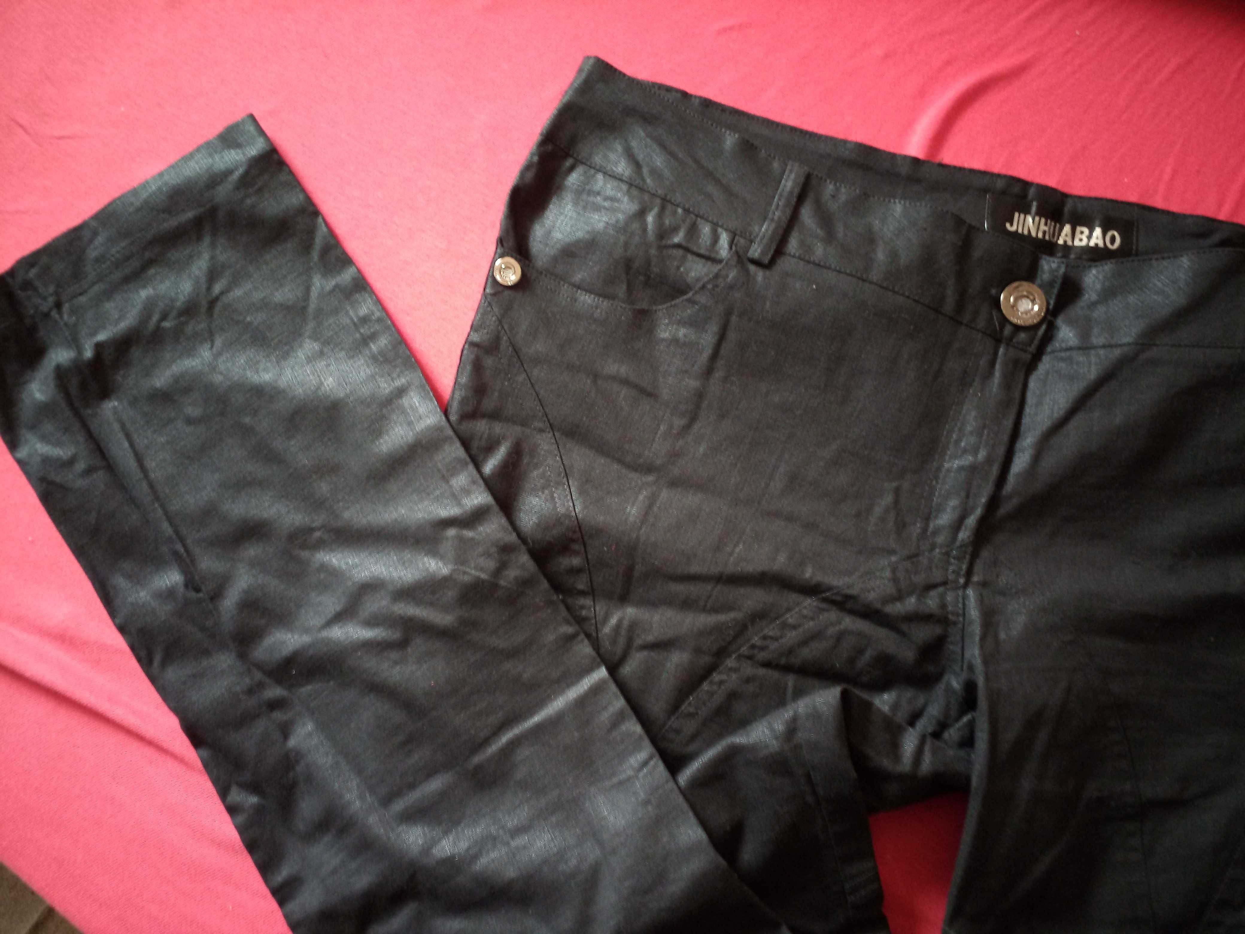 женские черные  джинсы