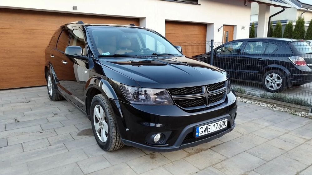 Fiat Freemont 7 os, naj wersja, skóry grzane, keyless, czujniki, kamera, ekran DVD