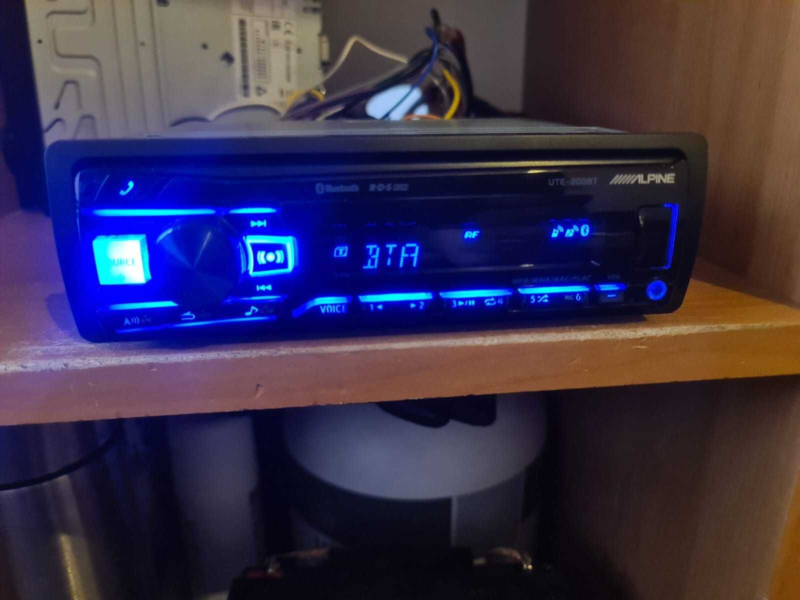 Radio ALPINE UTE 200bt bluetooth usb rgb