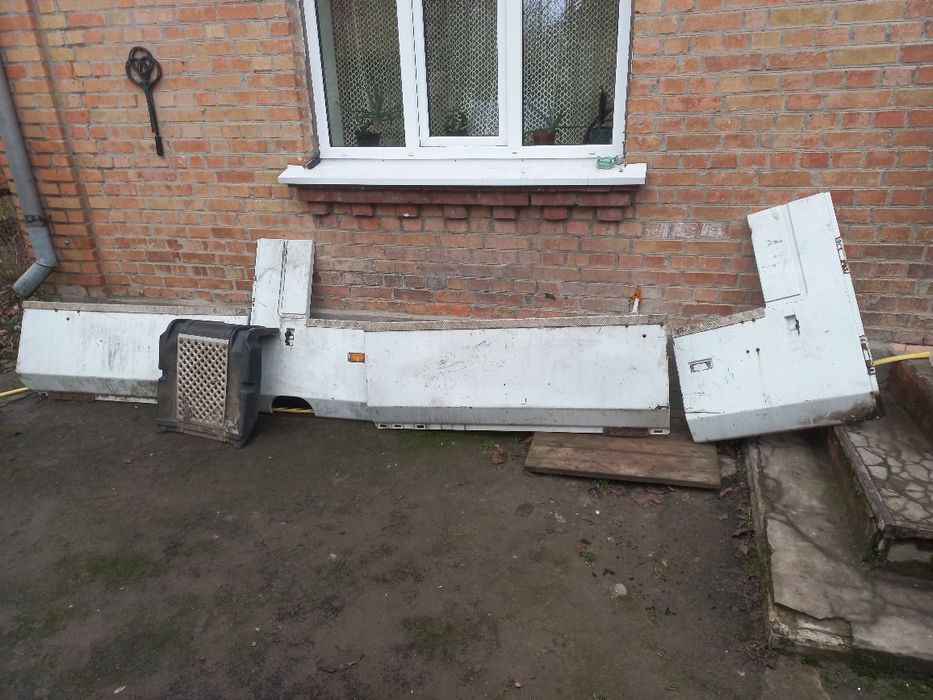 Запчастини Renault magnum