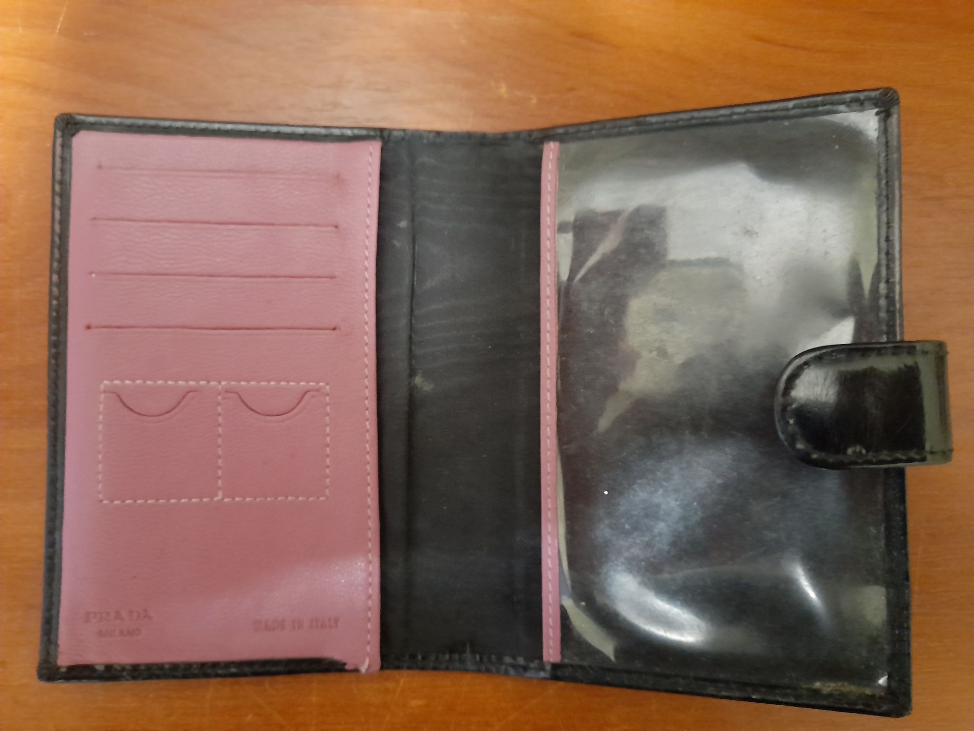 Продам женский кошелёк PRADA