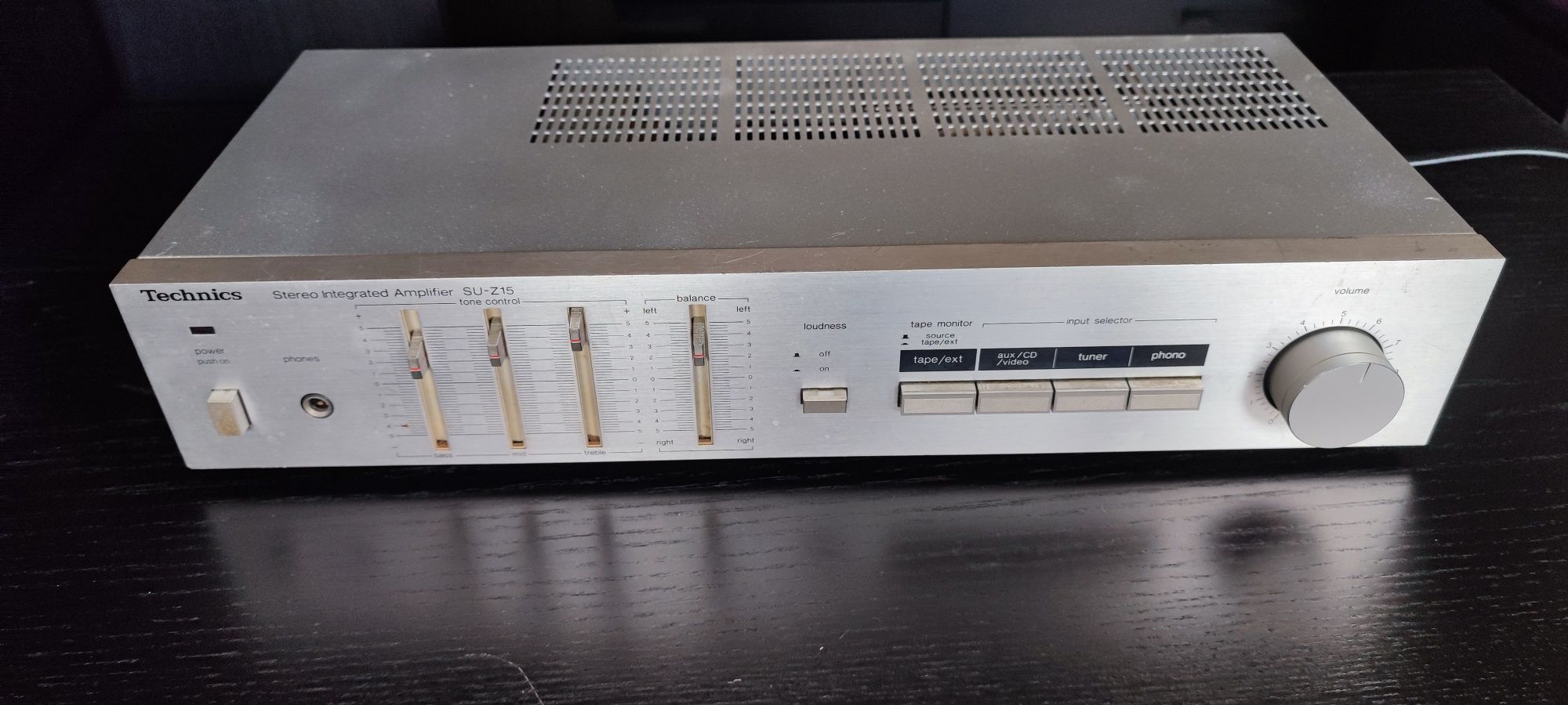 Technics Stereo Integrated Amplifier SU-Z15