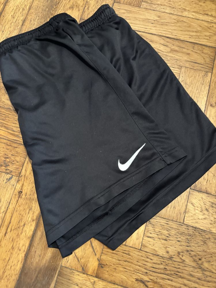 spodenki Nike męskie L