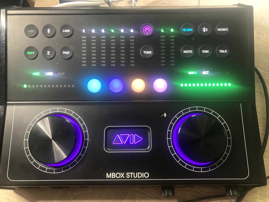 Avid MBOX Studio USB аудіоінтерфейс