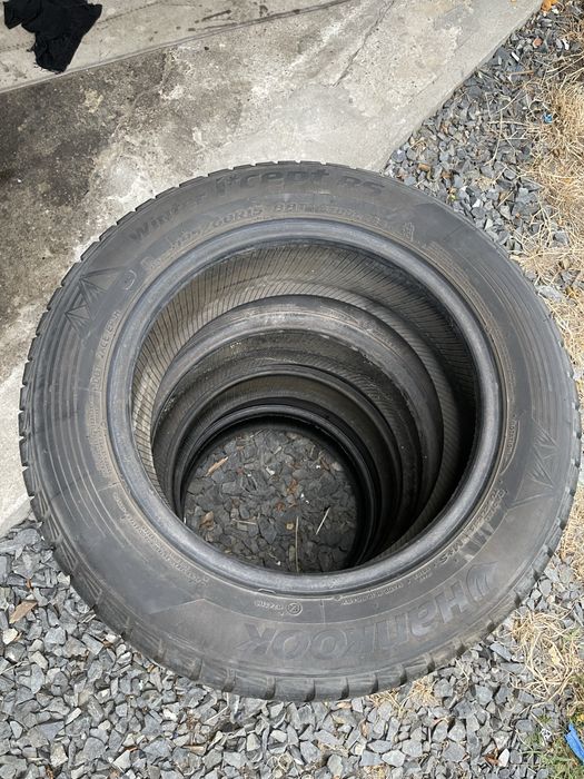 Opony r15 м+s  dobrym stanie
