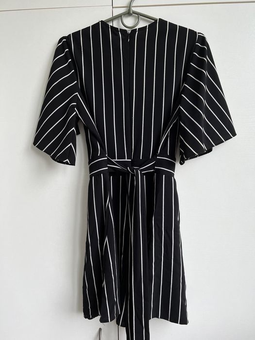 Нарядний комбінезон в полоску, ромпер