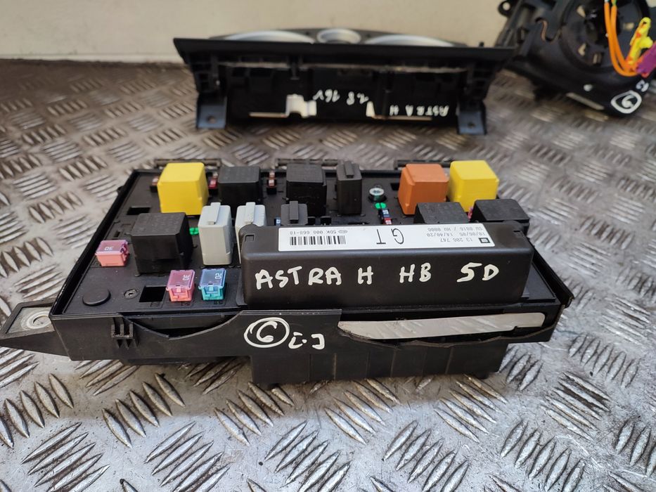 Opel Astra III H 1.8 16V komputer stacyjka immobiliser licznik