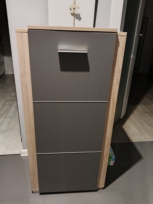 Szafka z 3 półkami