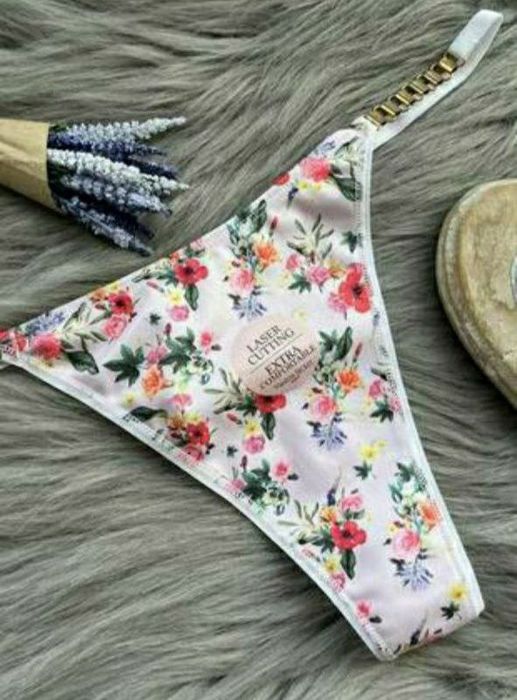 Damskie majtki  stringi