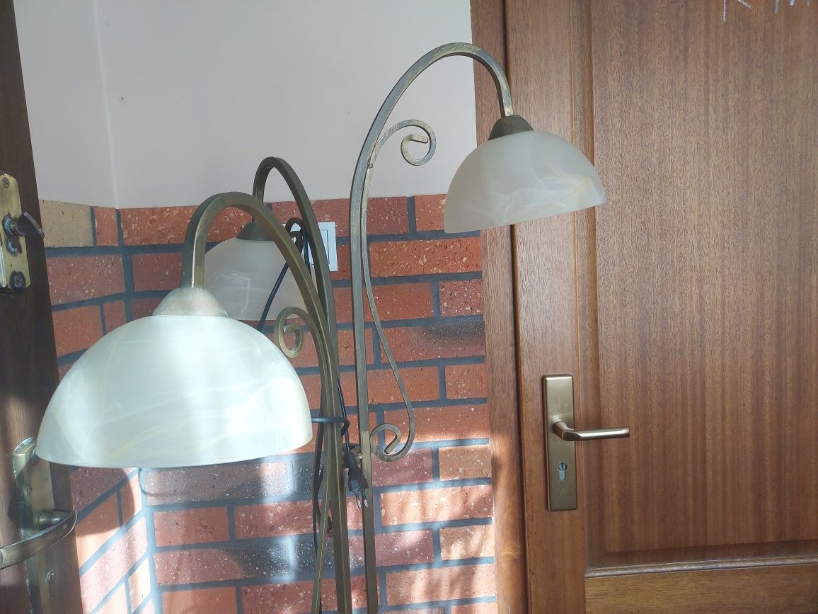Lampa    stojąca