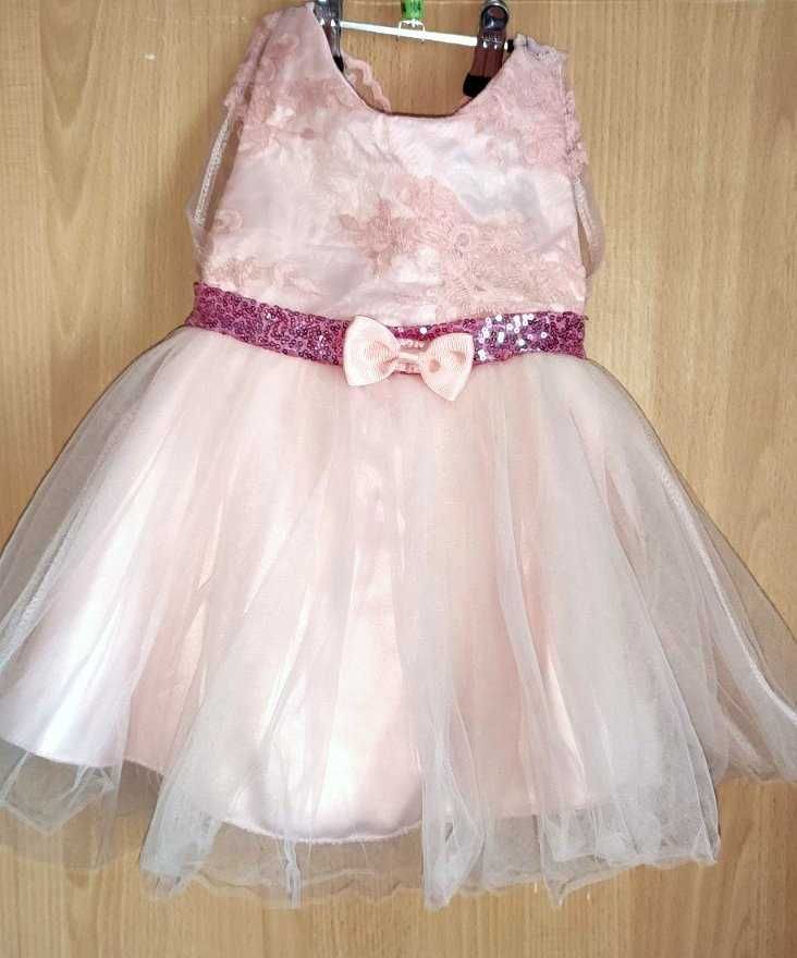 Плаття, святкова сукня на 1 рік, пінетки босоніжки в комплекті