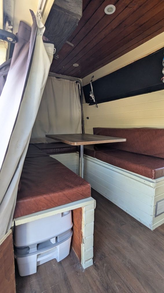 Campervan Ford transit legalizada