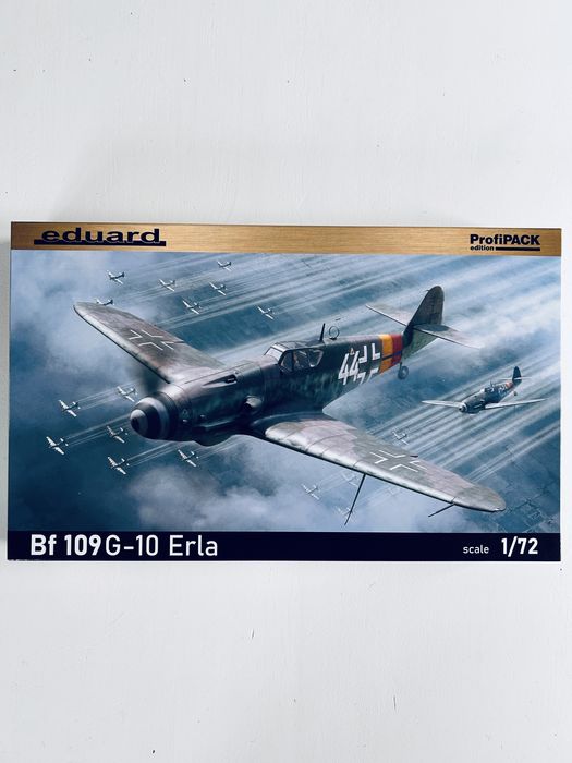 Samolot Bf 109G-10 Erla Profi Pack model do sklejania Eduard 70162