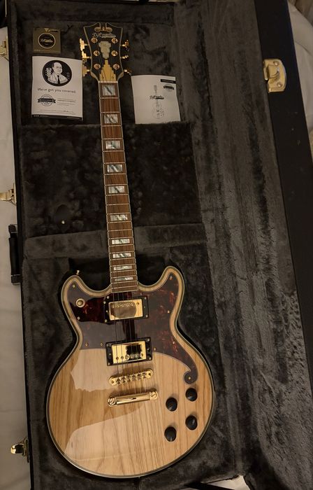 D’Angelico Deluxe NAA